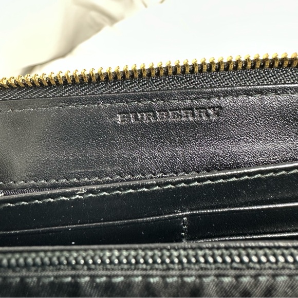 Vintage BURBERRY zip around black wallet credit card holder in tartan pattern - Picture 13 of 15